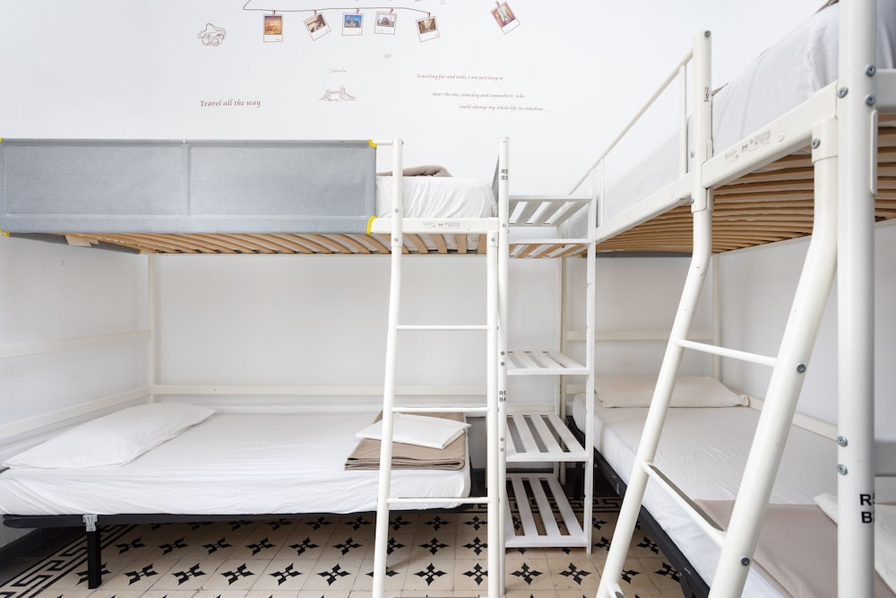 Dormitorio compartido económico