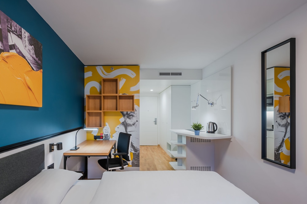 Superior Twin Room - Photo 4