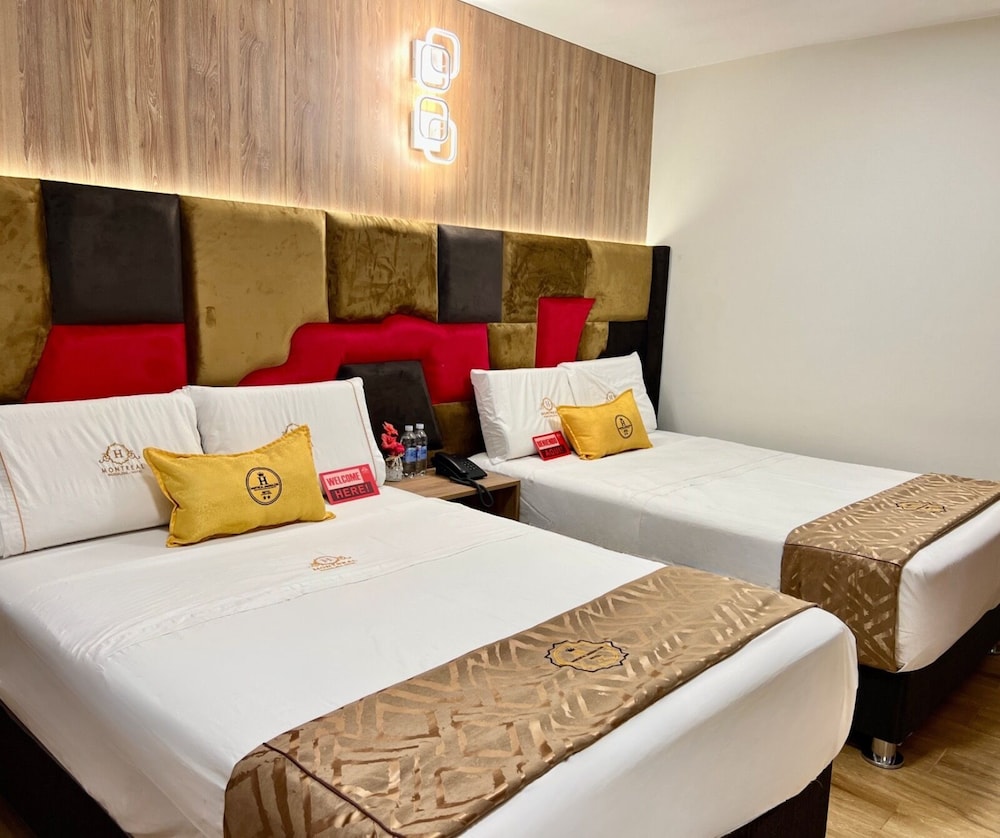Family Double Room, Multiple Beds photo 3