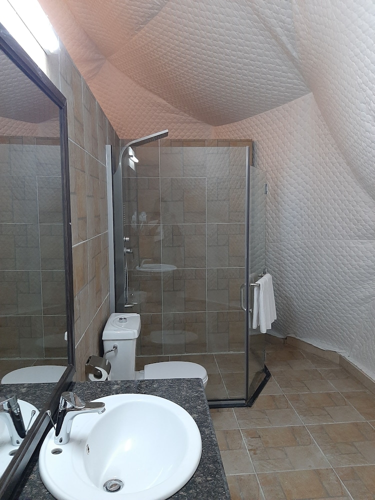 Deluxe Quadruple Room - Photo 5