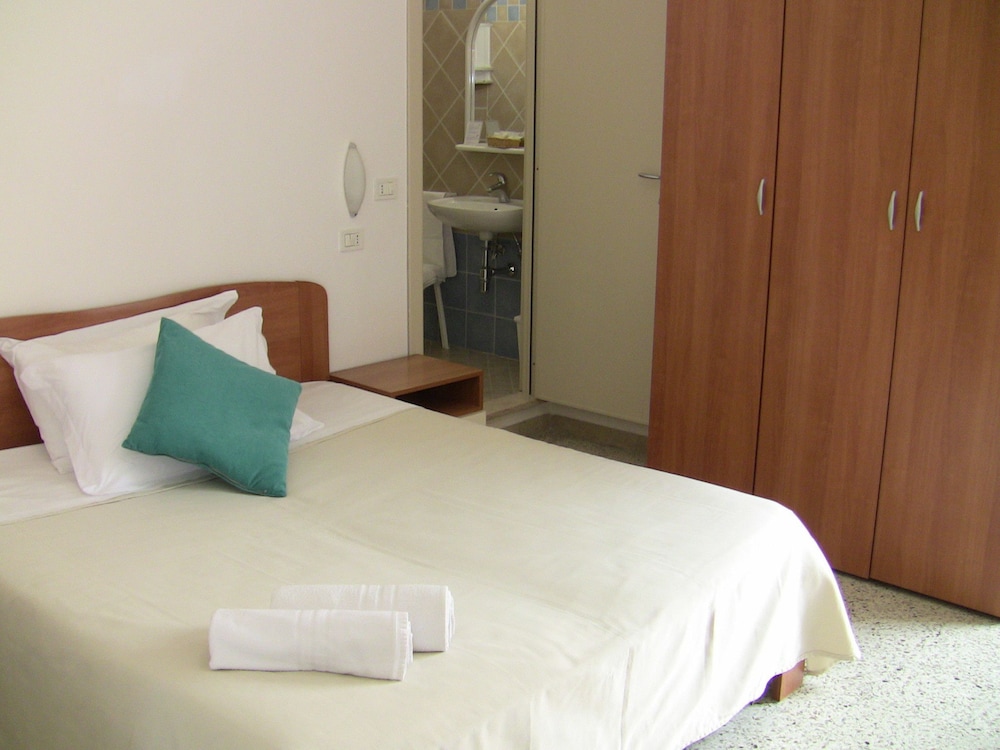 Comfort Quadruple Room photo 1