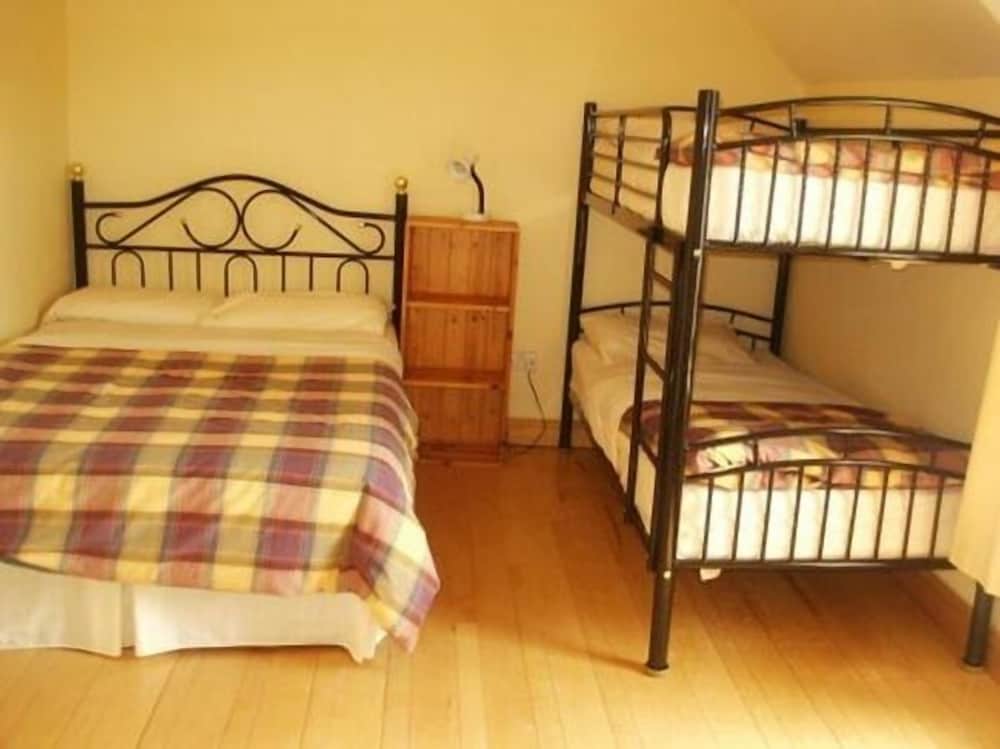 Double or Twin Room, Mountain View photo 2