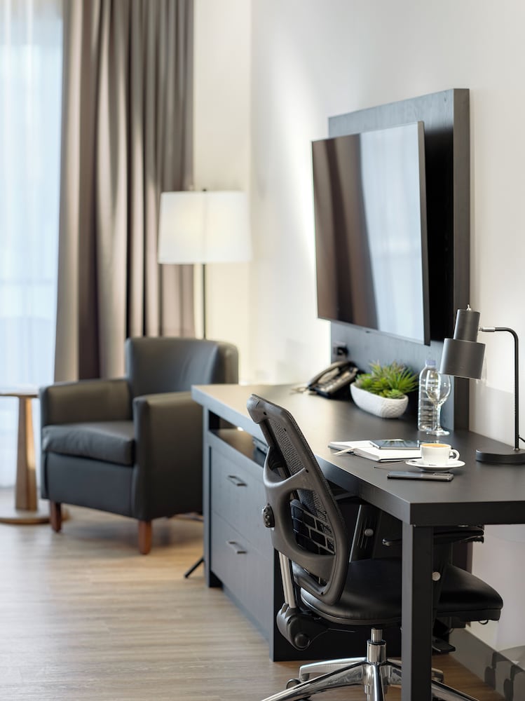 Superior Room, 1 King Bed (Rive Gauche) photo 2