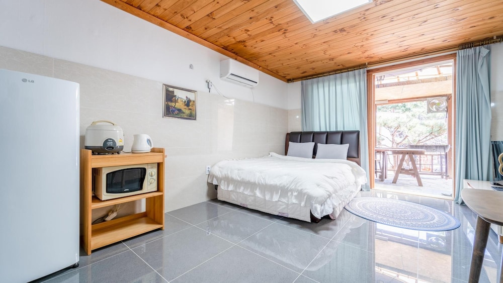 Basic Room, 1 Bedroom (hatsal)