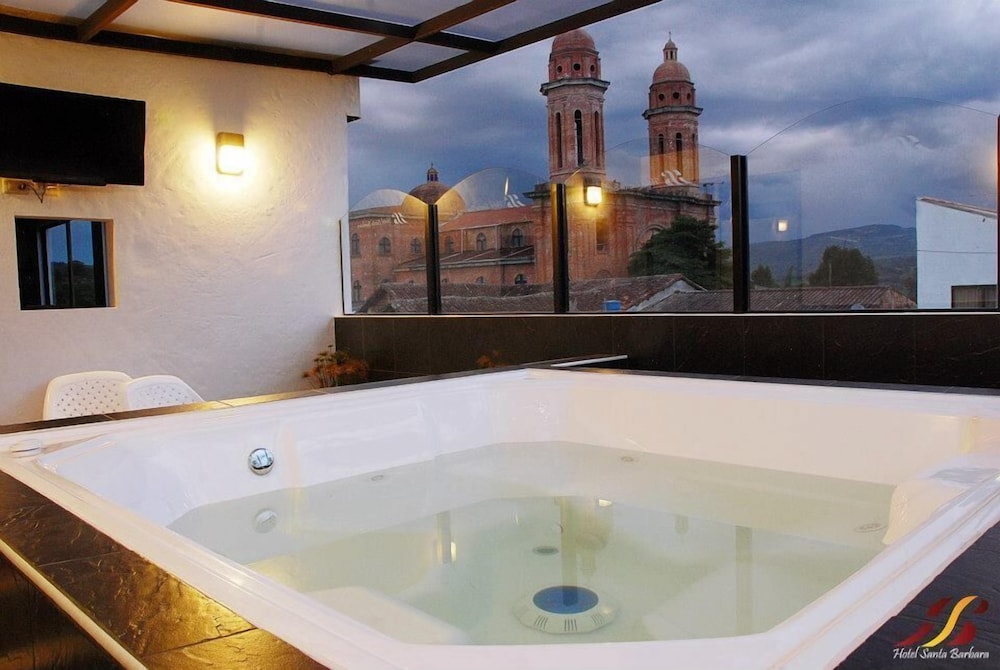 Deluxe Suite, 1 Double Bed, Hot Tub