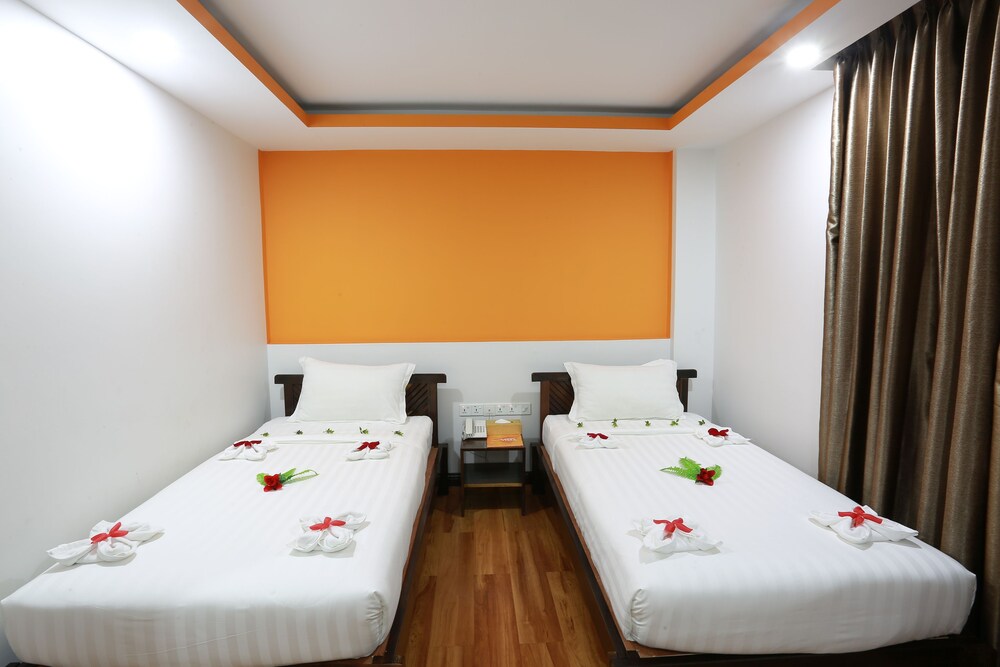 Deluxe Twin Room photo 2
