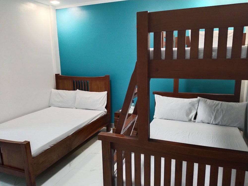 PWD Room - Photo 1
