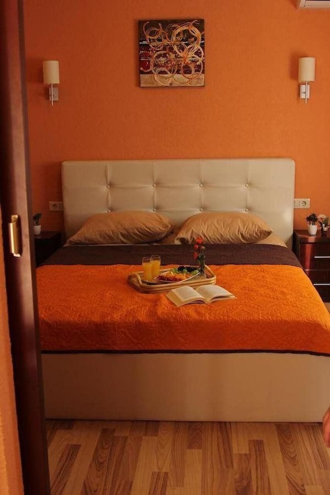 Apartment, 1 Bedroom, Balcony - Photo 4