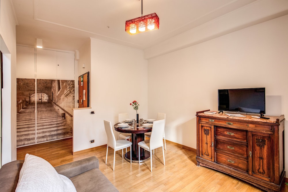 Apartment, 2 Bedrooms (Via Gallia 96) photo 1