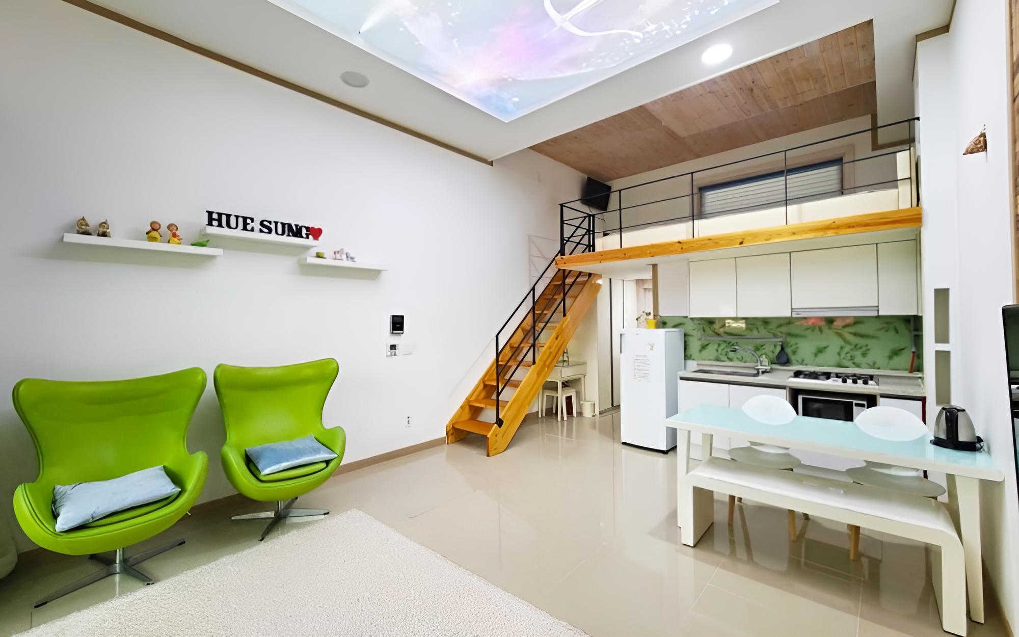 Room (Archer (Spa Duplex)) - Photo 10