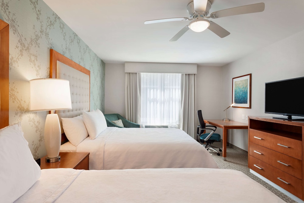 Suite, 2 Queen Beds, Accessible, Bathtub photo 3