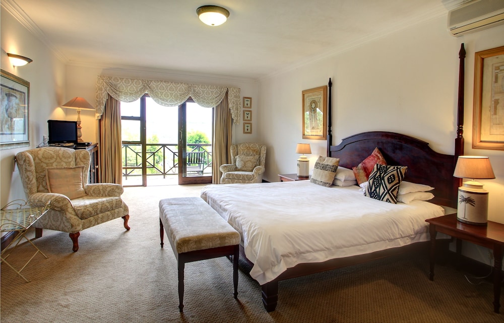 Deluxe Room - Photo 19