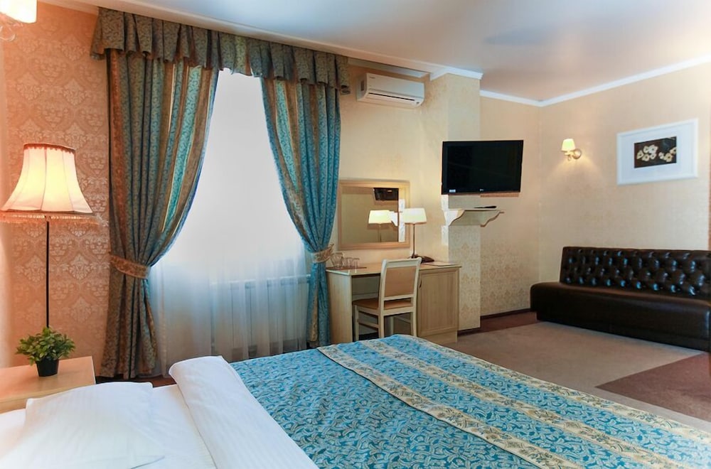 Comfort Double Room, 1 Queen Bed, Non Smoking, City View photo 3