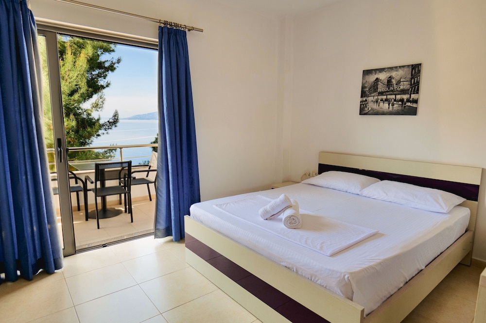 Family Room, Sea View