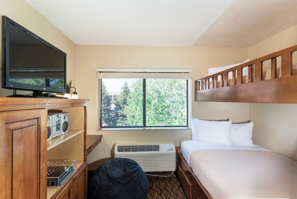 Suite, 1 Bedroom photo 2