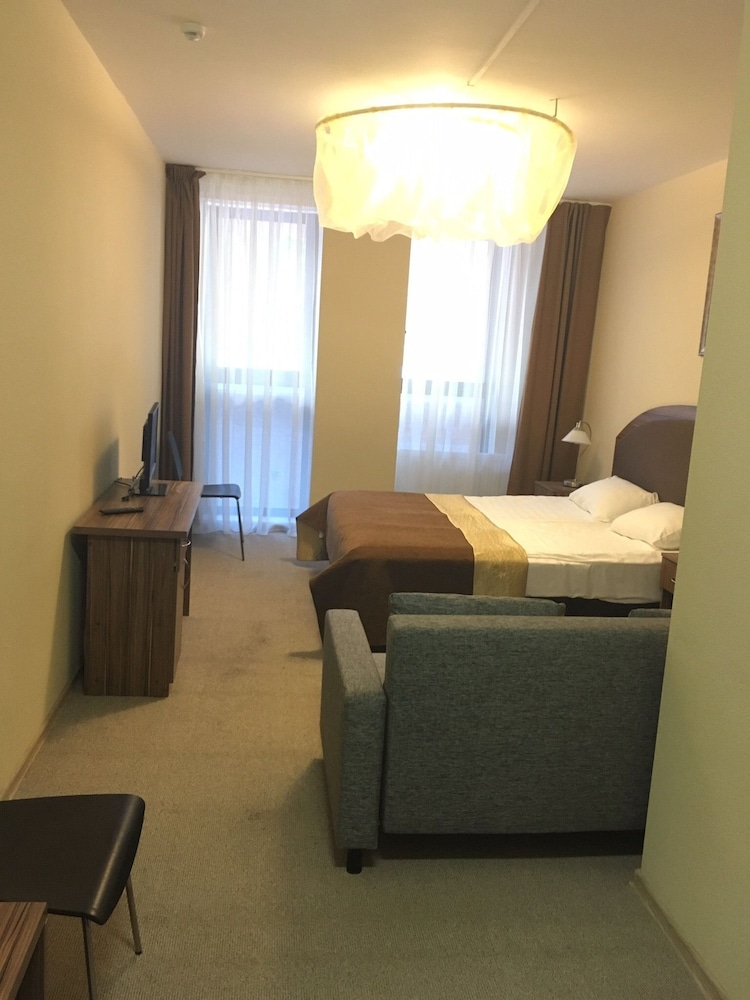 Family Quadruple Room photo 2
