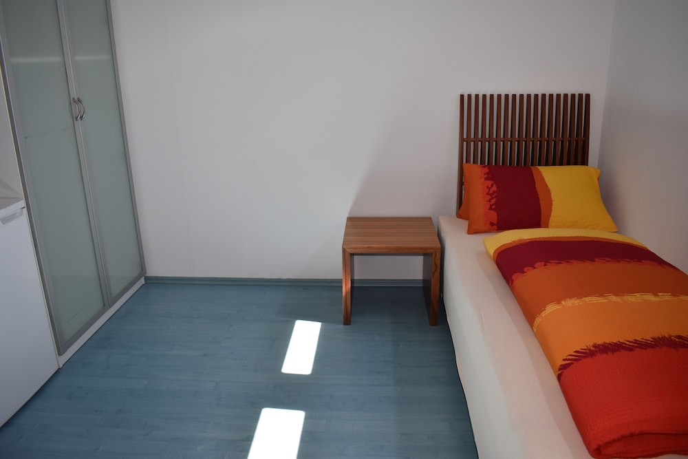 Single Room (Z1-Einzelzimmer)