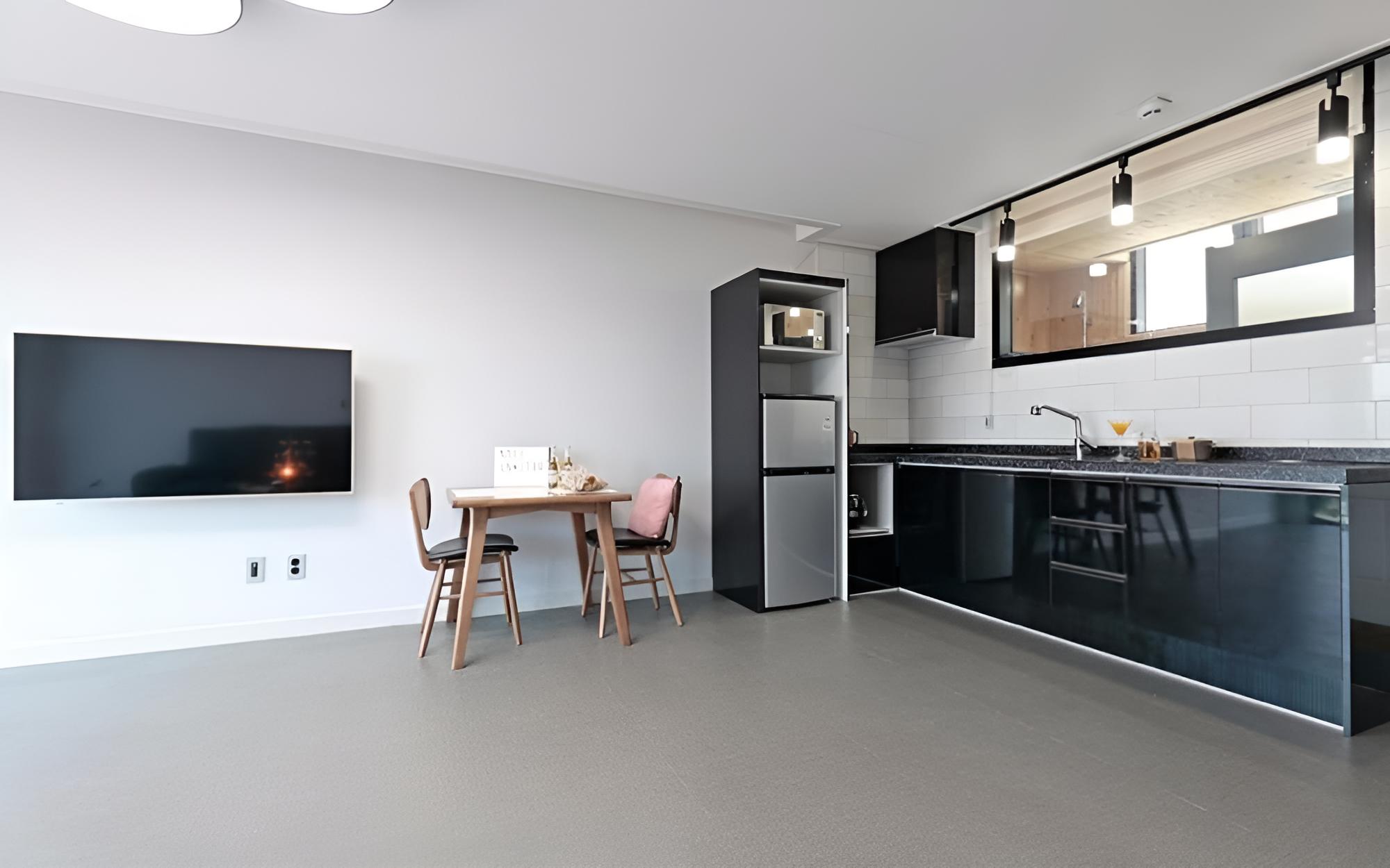 Room (Room 103 (Double layer Spa)) - Photo 7