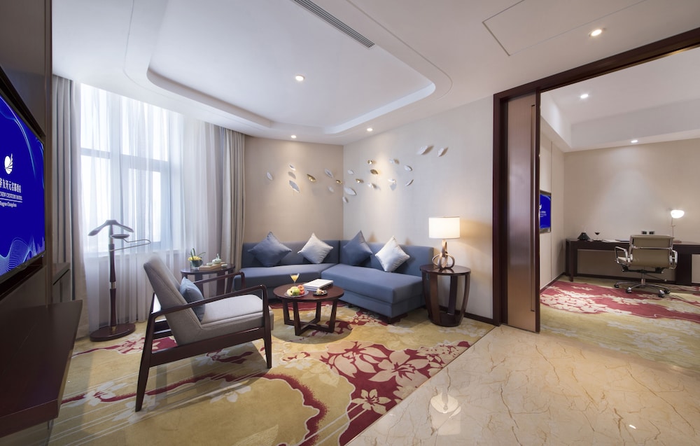 Business Suite photo 2