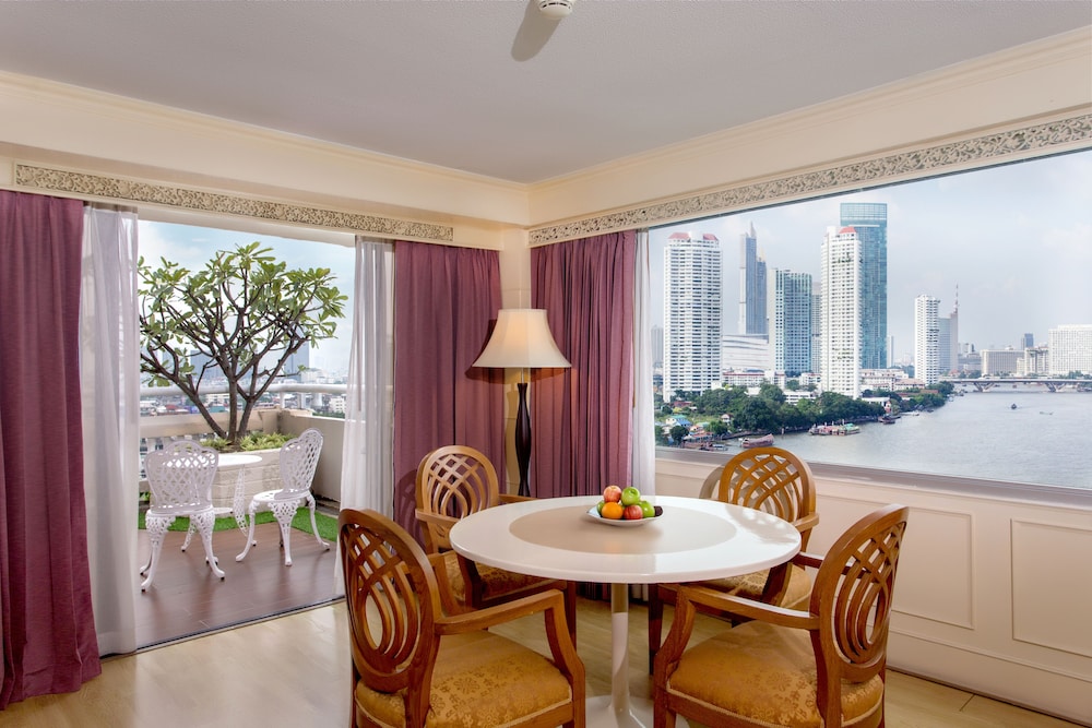 Suite, 1 King Bed, Terrace