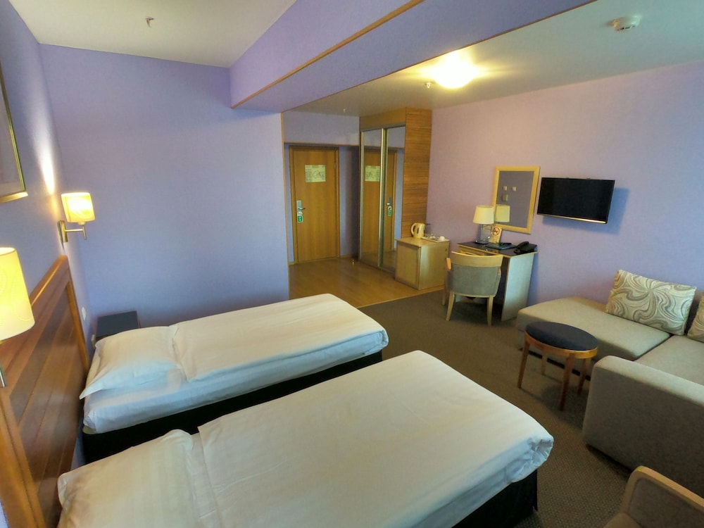 Family Triple Room photo 3
