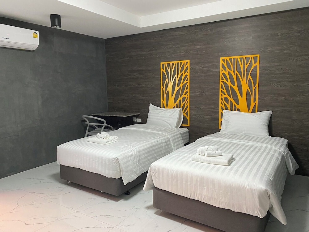 Deluxe Twin Room photo 1