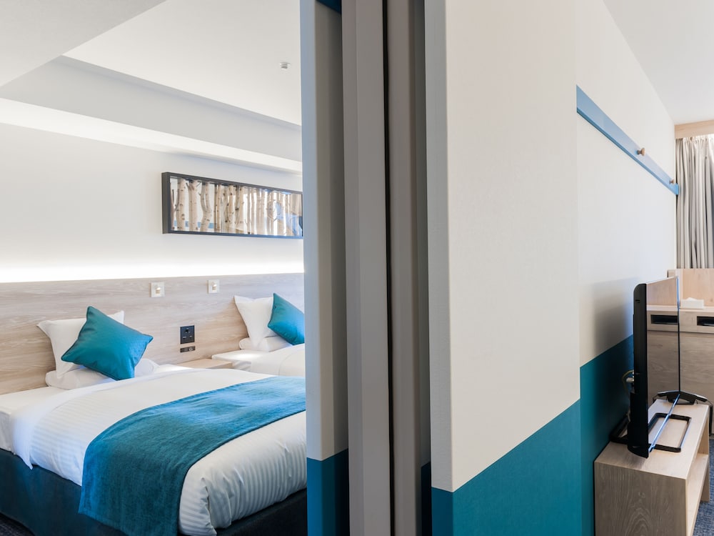 Comfort Quadruple Room, Non Smoking, Connecting Rooms photo 3