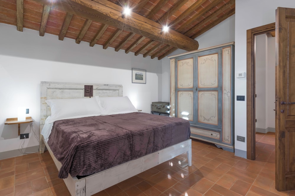 Apartment, Courtyard View