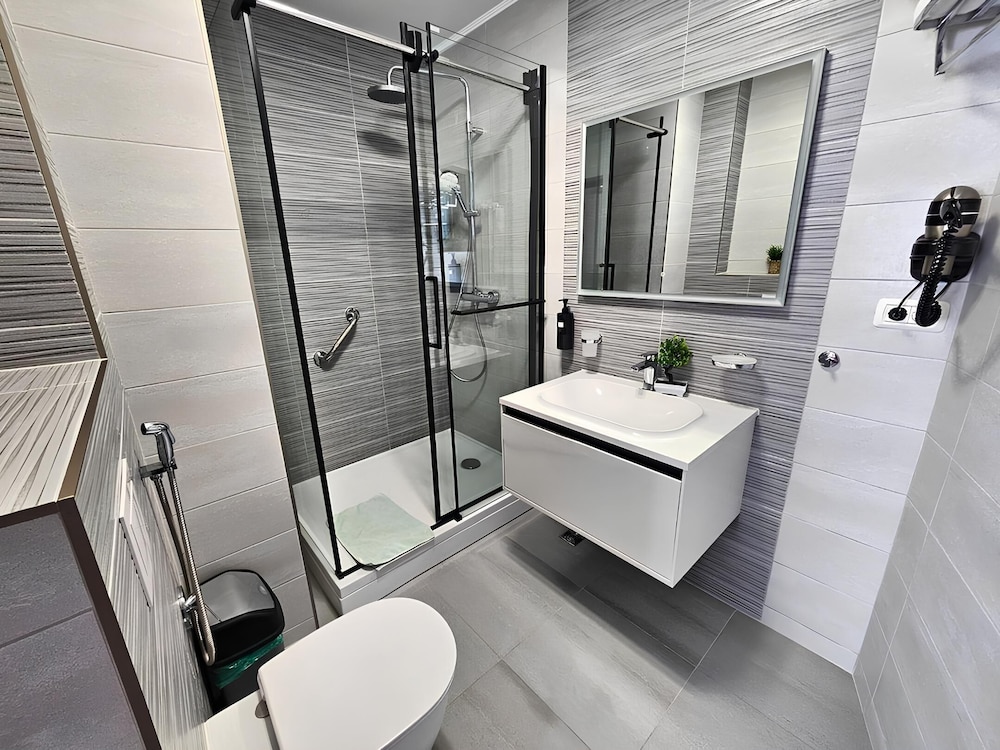Apartment 19 photo 1