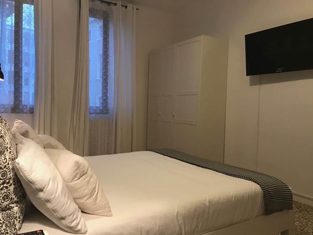 Double Room, Private Bathroom photo 1