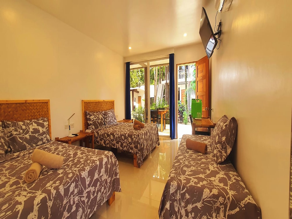 GARDEN BUNGALOW (3 BEDS)