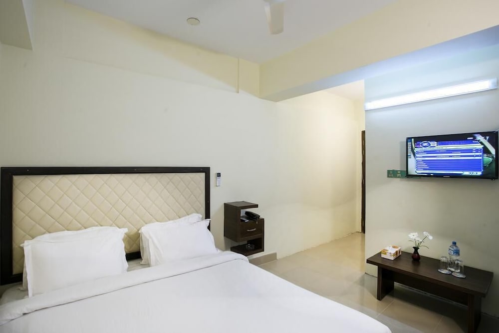 Executive Couple Room
