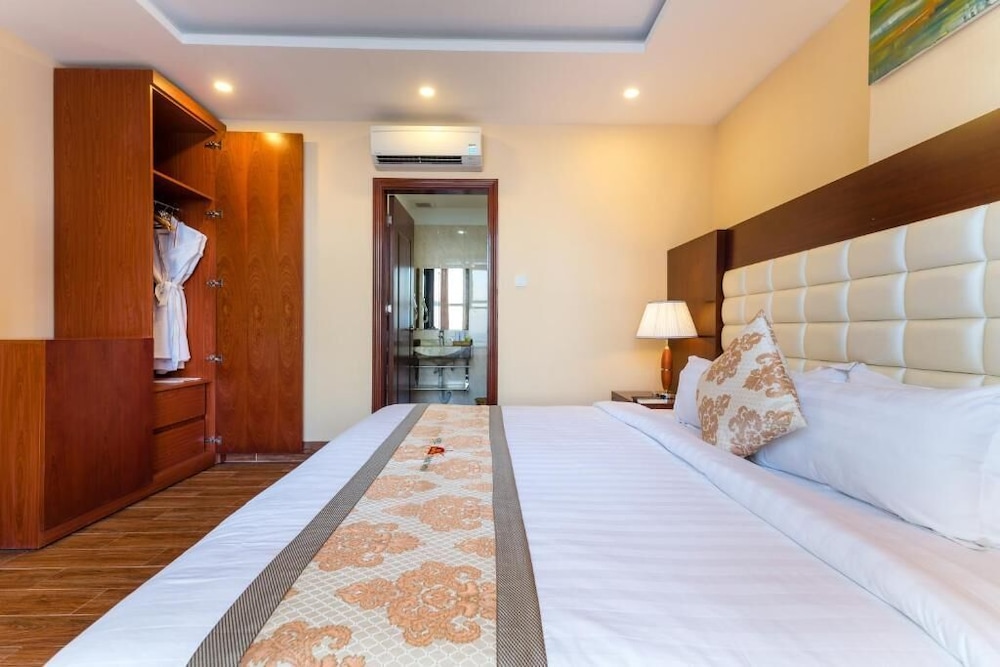 Deluxe Double Room, City View photo 1