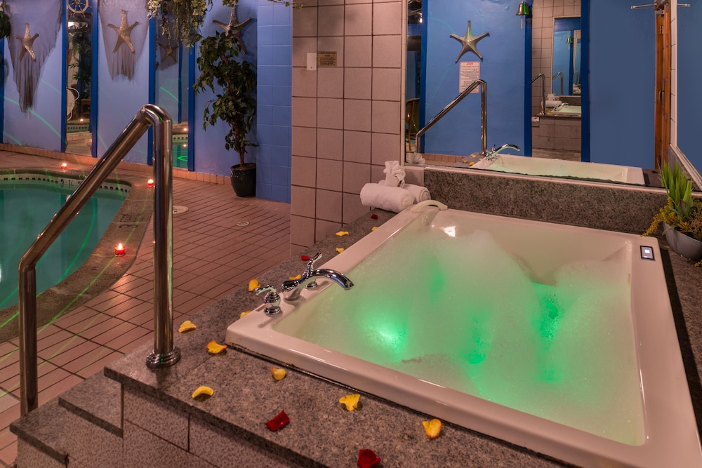 Dove Swimming Pool Suite with Private Heated Indoor Swimming, Jetted Tub & Fireplace photo 3