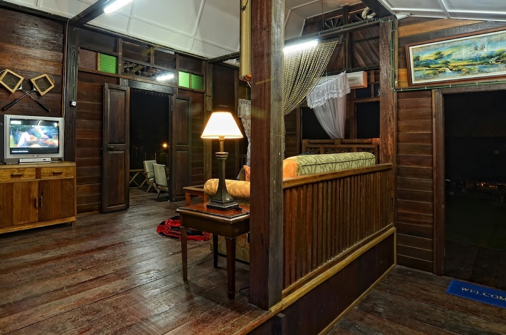 Deluxe Triple Room photo 3