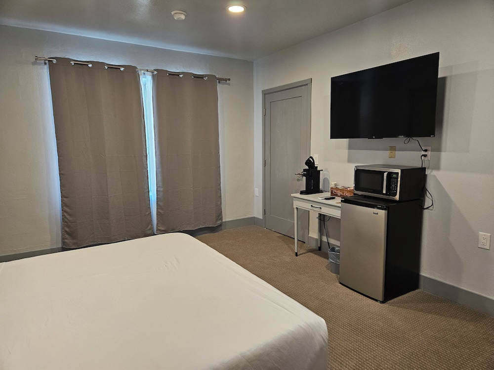 Room - Photo 2