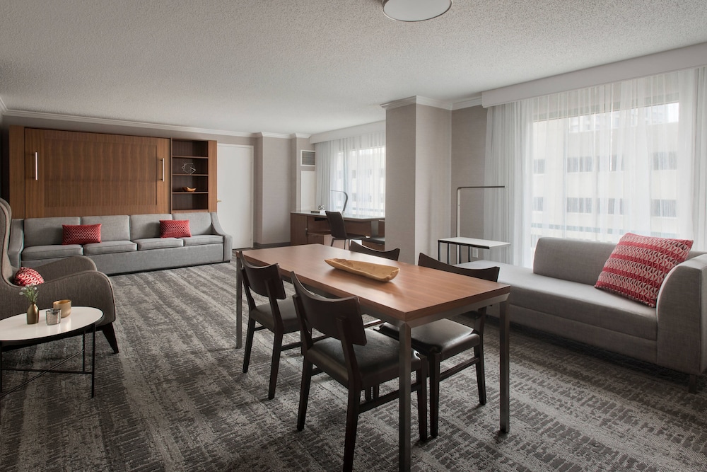 Club Room, 2 Queen Beds - Photo 2