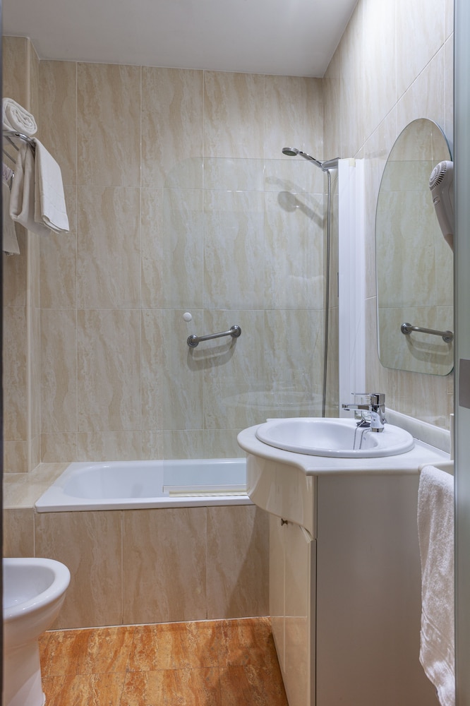 Comfort Double Room - Photo 13