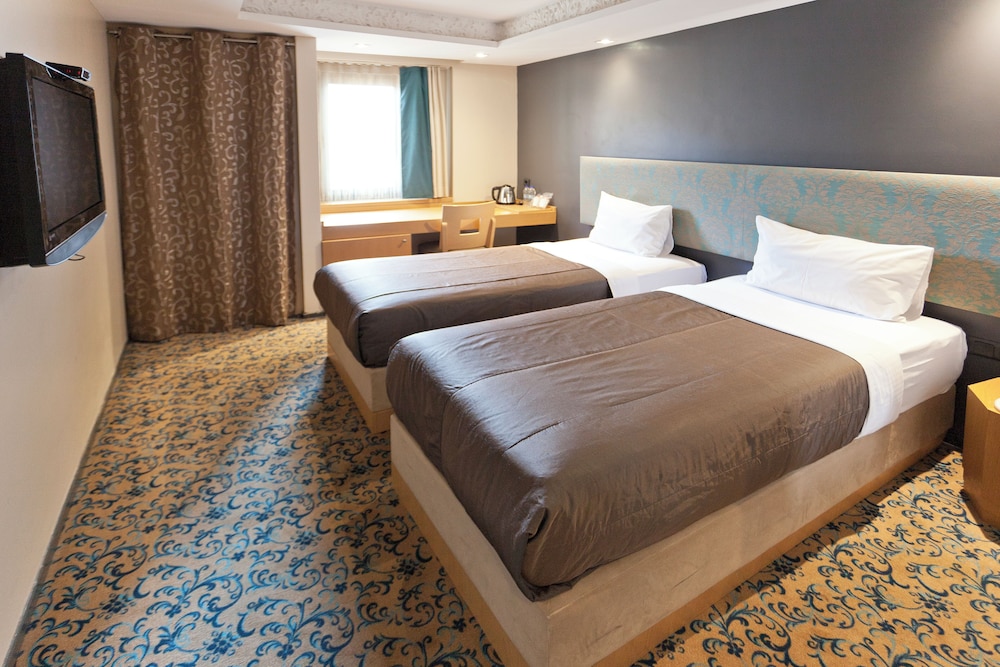Standard Double or Twin Room photo 2
