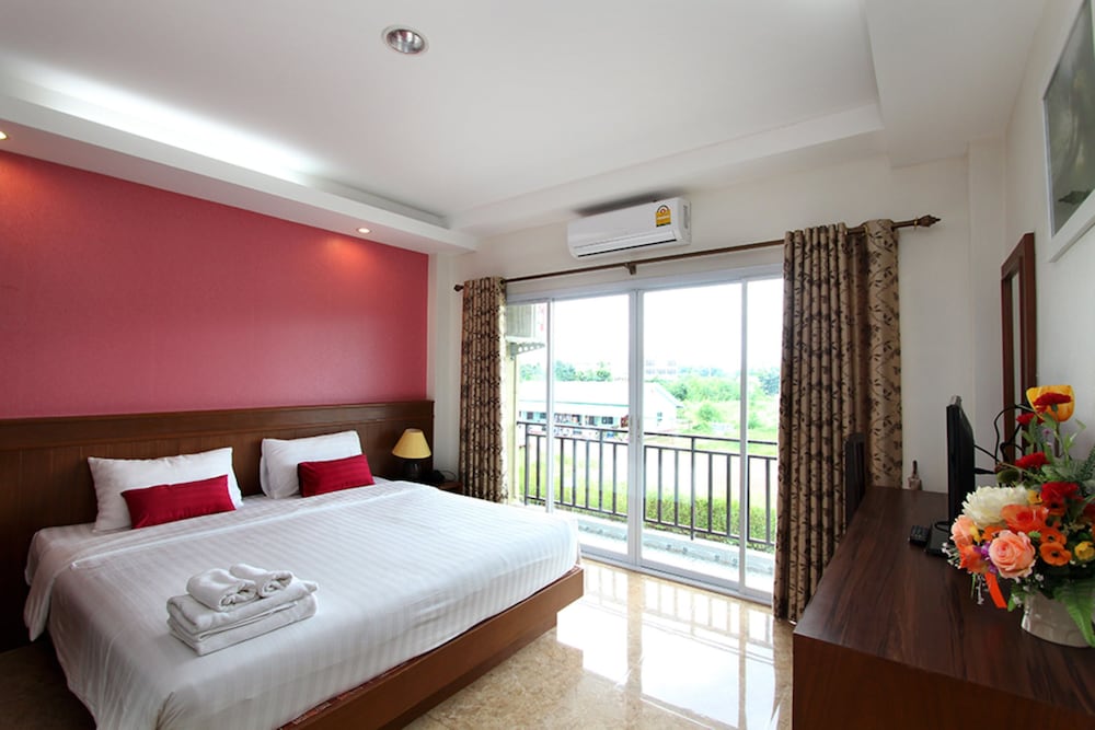 Deluxe Double Room photo 3