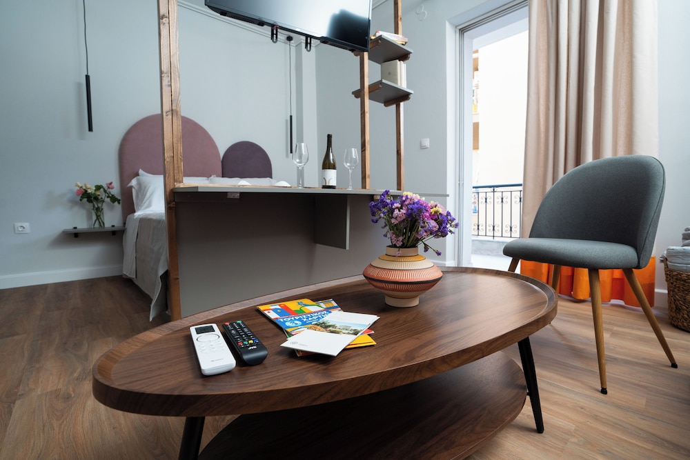 City Room, 1 Bedroom, Courtyard View
