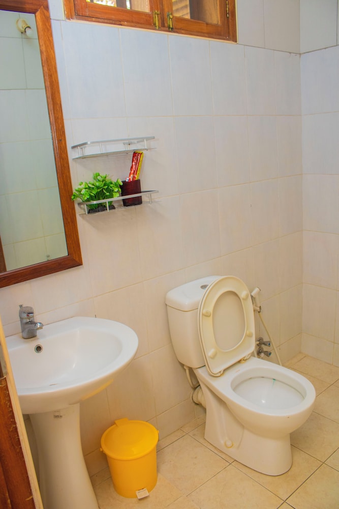 Basic Triple Room