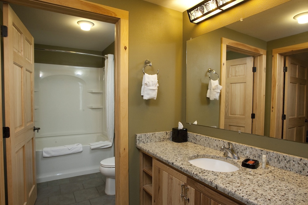 Eagles Nest Suite (Waterpark Access Additional) photo 2