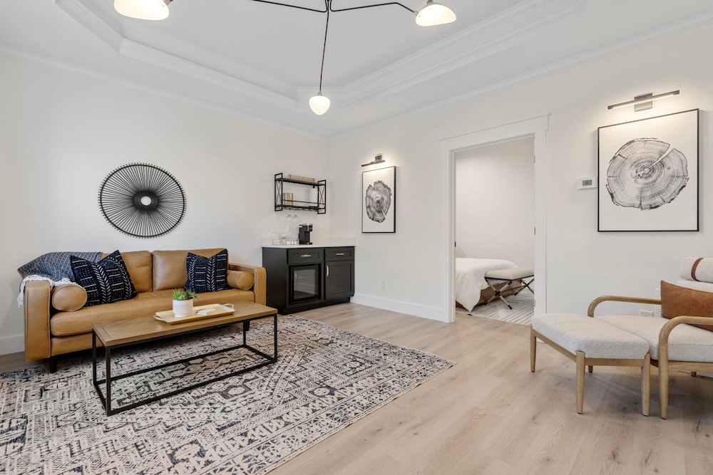 Premium Studio Suite photo 3