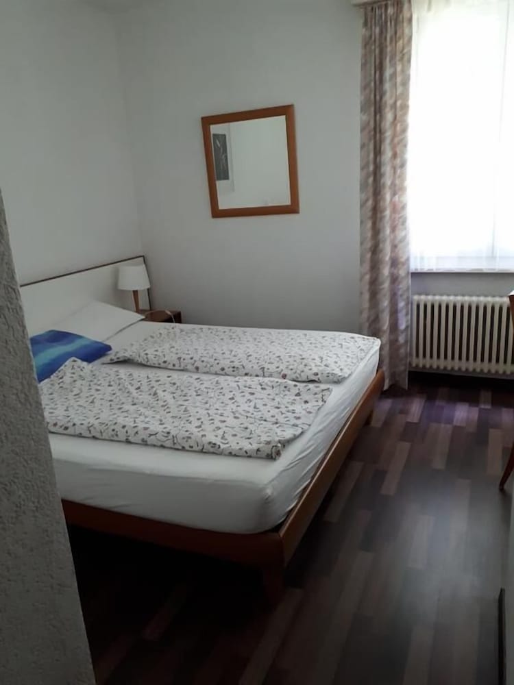 Basic Single Room, 1 Twin Bed photo 2