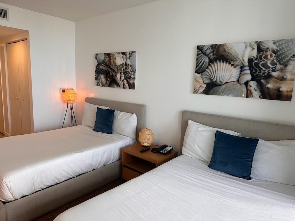 Deluxe Studio, 2 Double Beds, Balcony