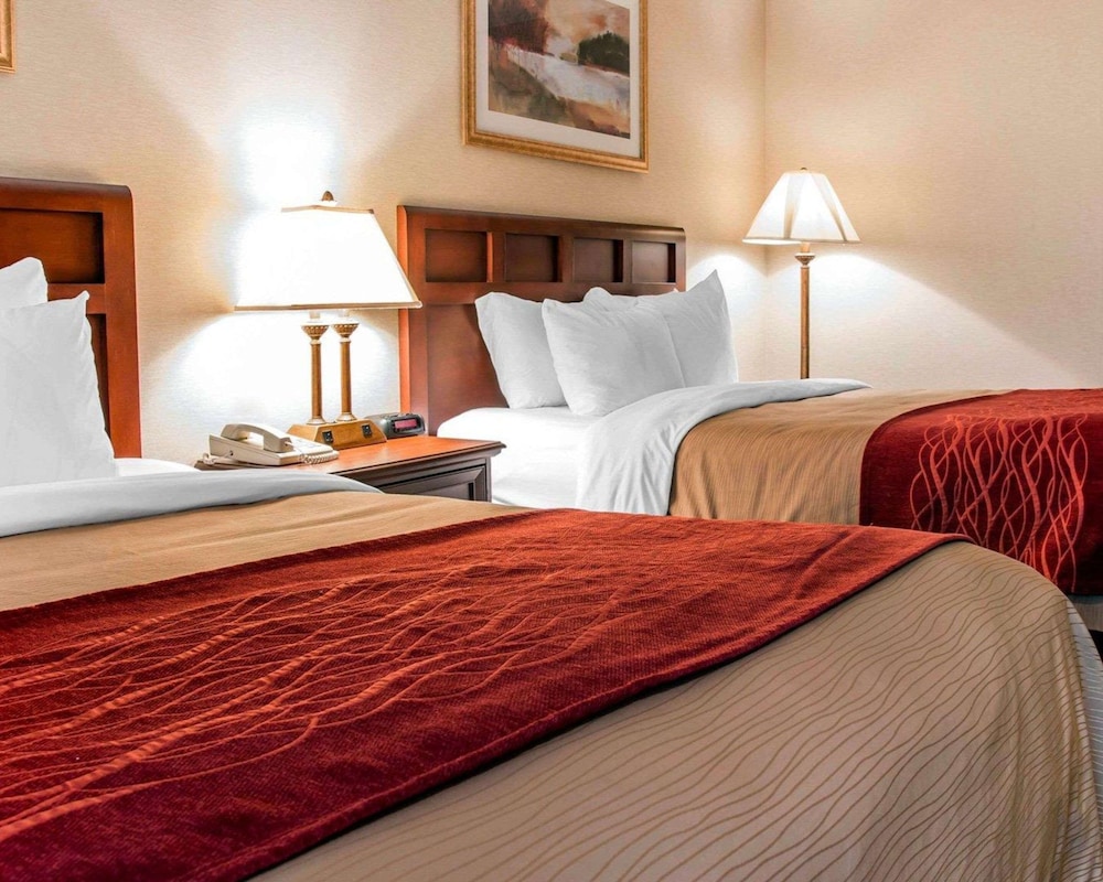 Standard Room, 2 Queen Beds, Non Smoking - Photo 4