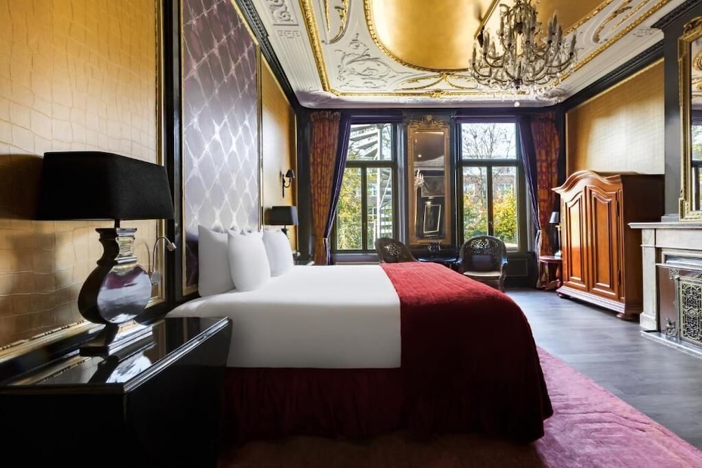 Royal Suite (Split Level)