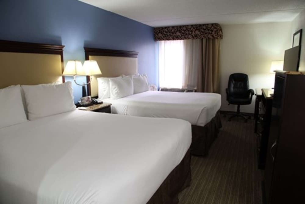 Room, 2 Queen Beds, Non Smoking - Photo 3
