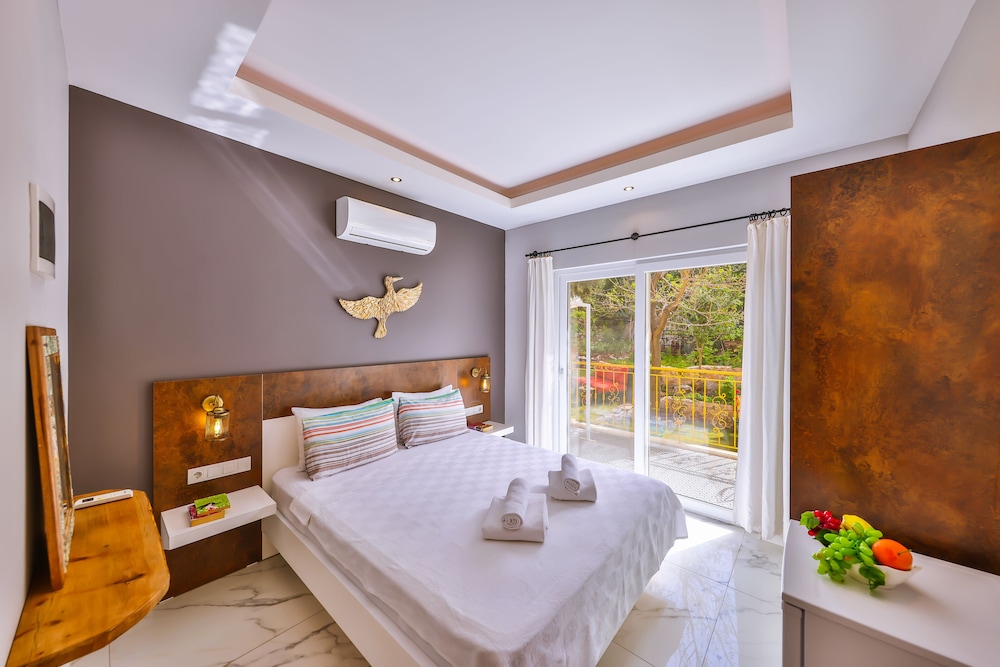 Comfort Double Room, Balcony - Photo 8